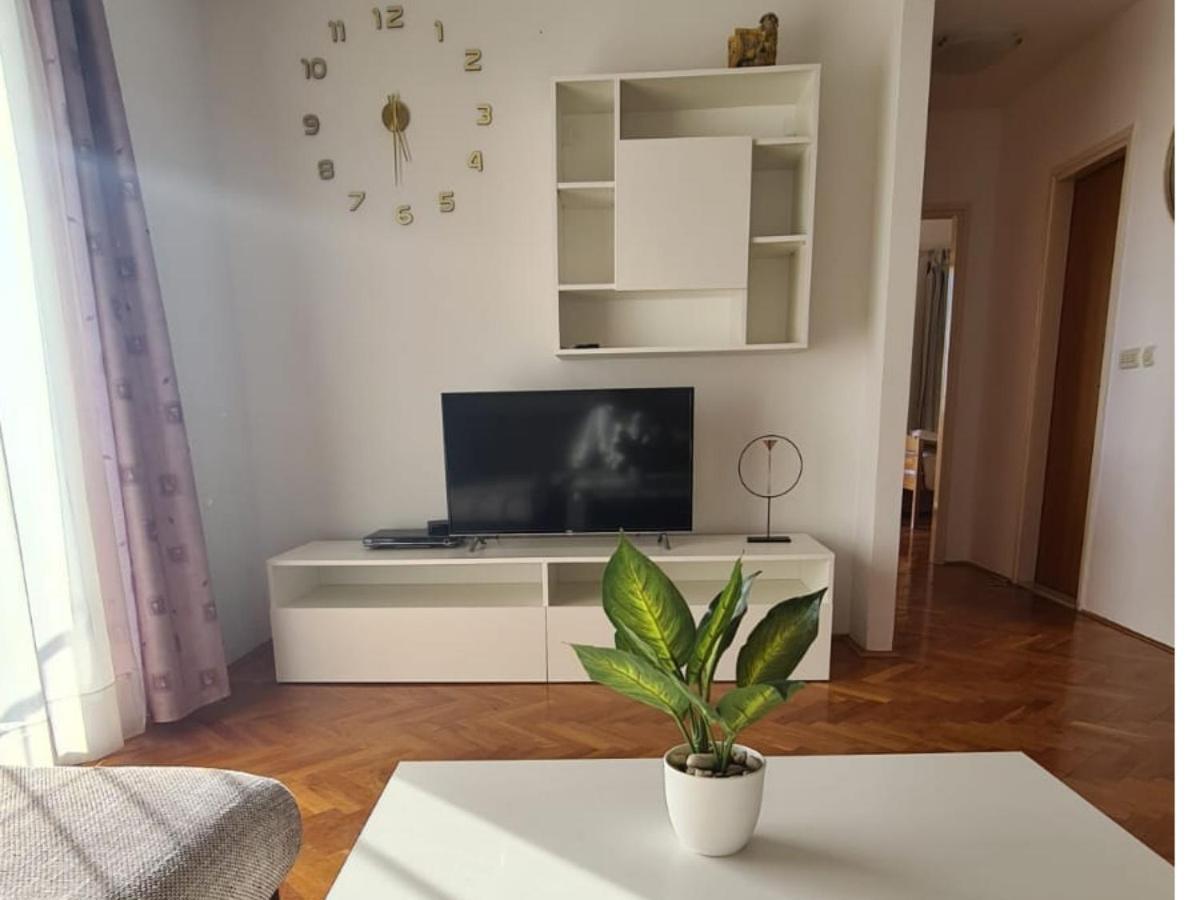 Apartman Ljubav Makarska Bagian luar foto