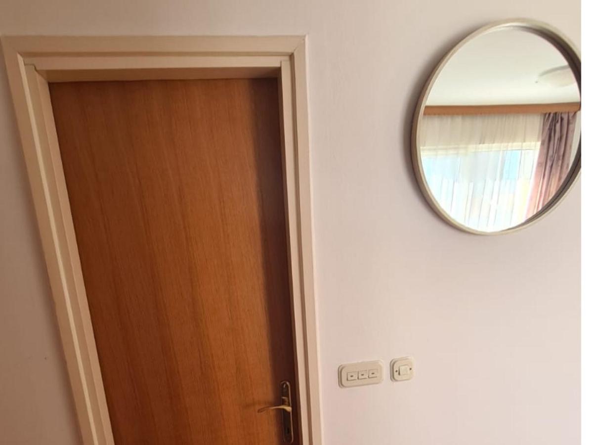 Apartman Ljubav Makarska Bagian luar foto