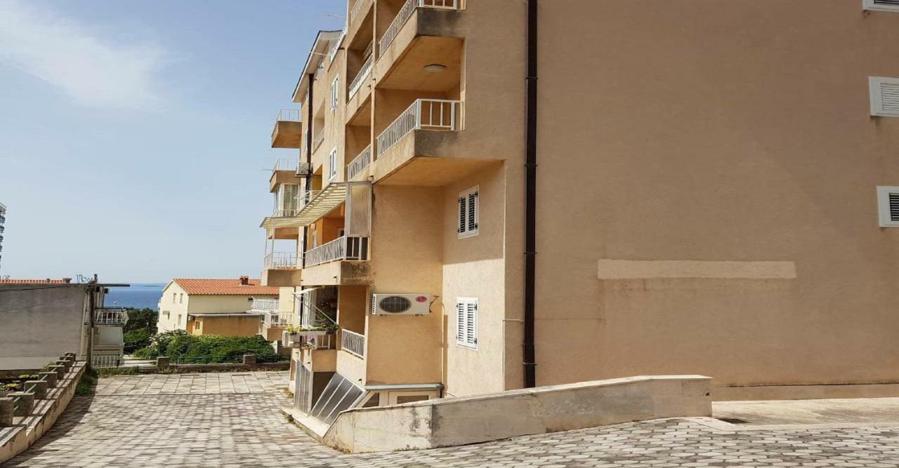 Apartman Ljubav Makarska Bagian luar foto
